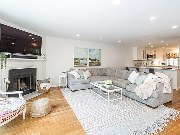 5th image of 26 Denmark Ln #26