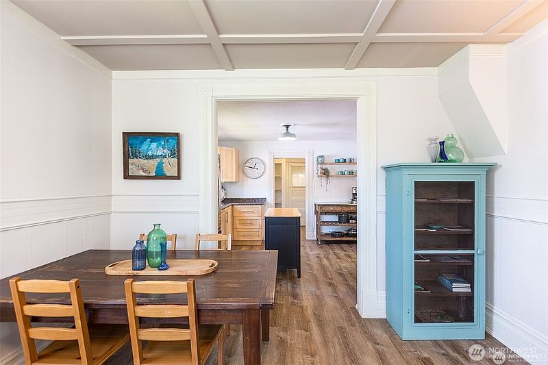 3rd image of 4900 Sequim Dungeness Way