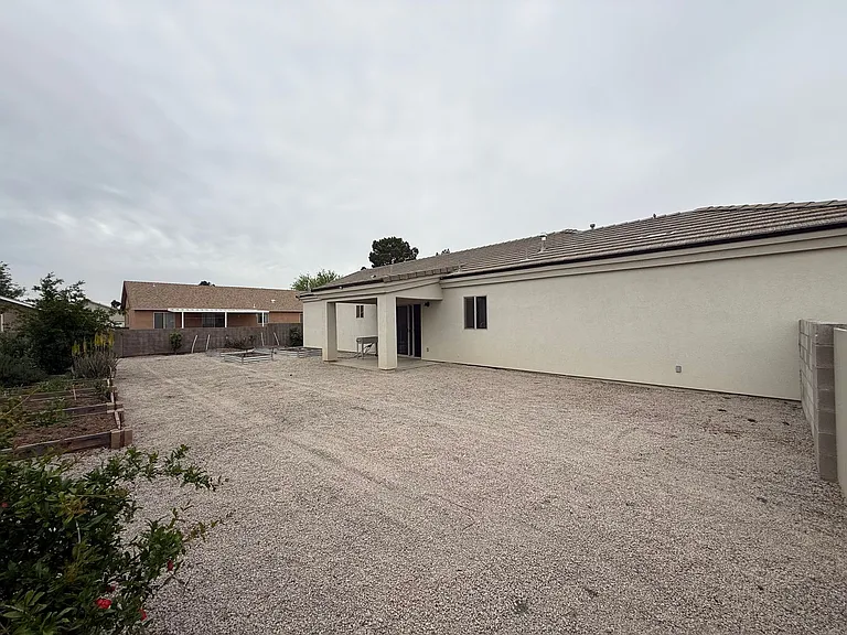 3298 E Coarra Dr — Photo 10