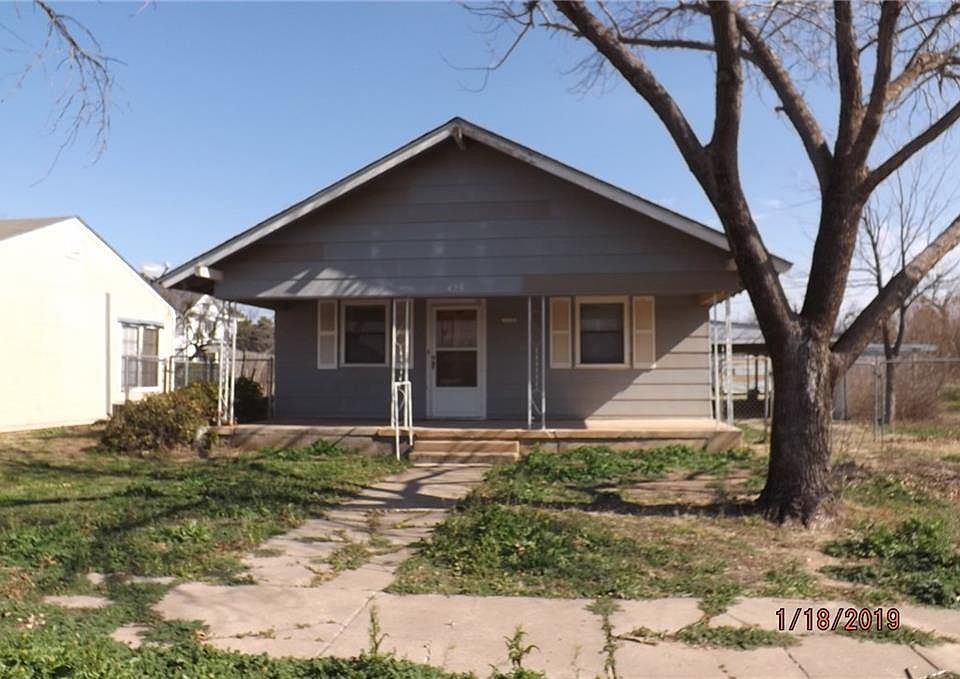 1st image of 425 NW Avenue B