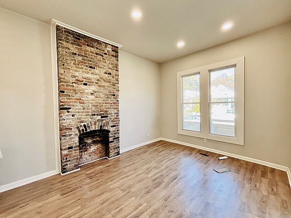 3rd image of 520 Camp St