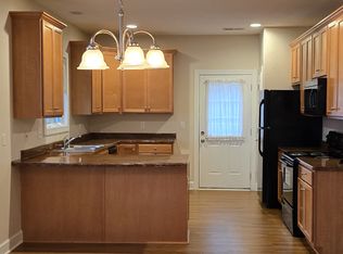 37 Windwood Cir #37, Rochester, NY 14626