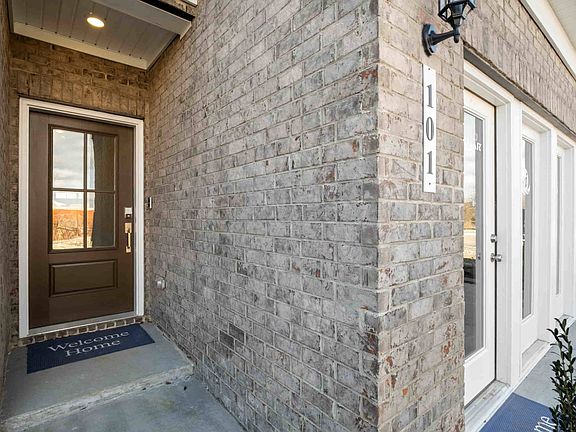 2nd image of 700 Dreamers Pvt Ln #303