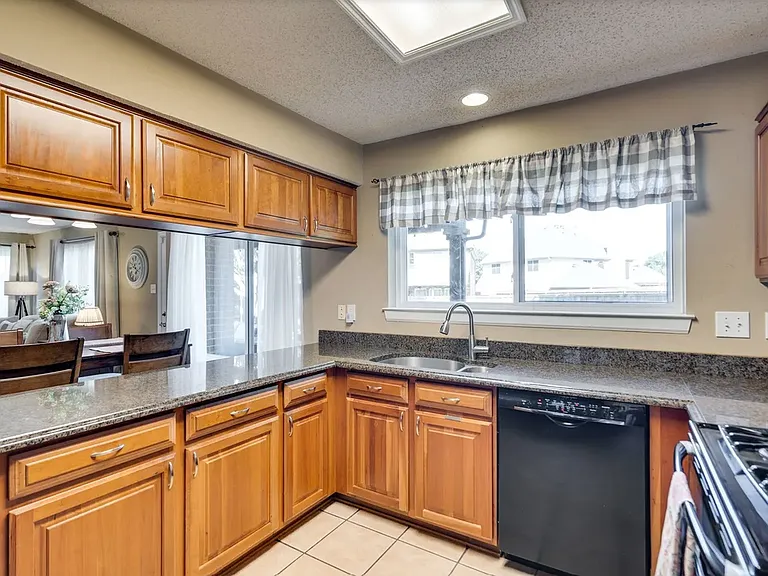 2600 Crepe Myrtle Dr — Photo 11