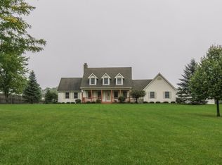 4457 Kensington Rd, Milford, MI 48380