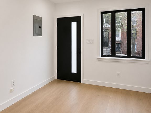2nd image of 18-29 25th Rd #1
