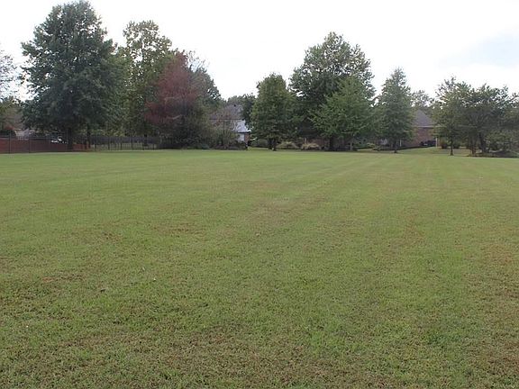 5th image of 1414 Friar Tuck Dr