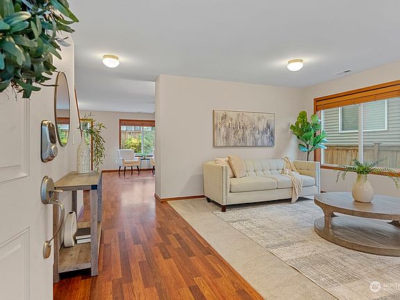 3rd image of 2213 116th Drive SE
