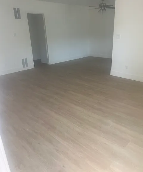 614 E Orange Grove Ave #D — Photo 2