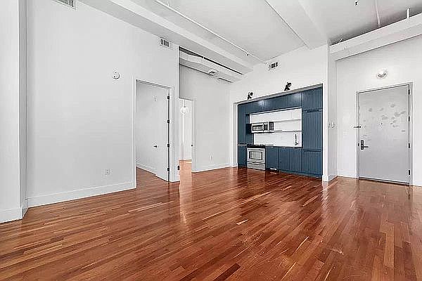 1st image of 178 Bainbridge St #409