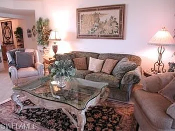 2 bed, 2.0 bath, 1700 sqft, $11,700 — Photo 3