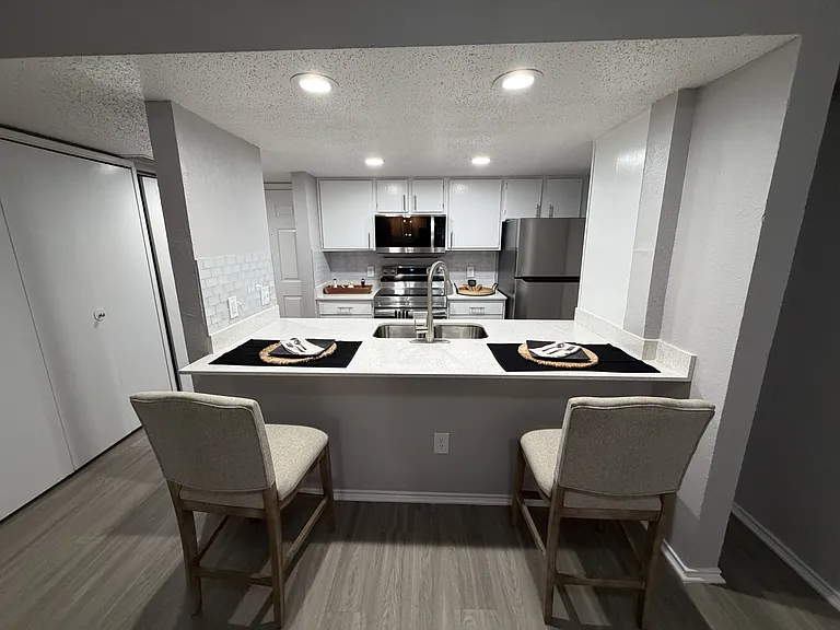 Fairway Greens Apartments — Photo 7