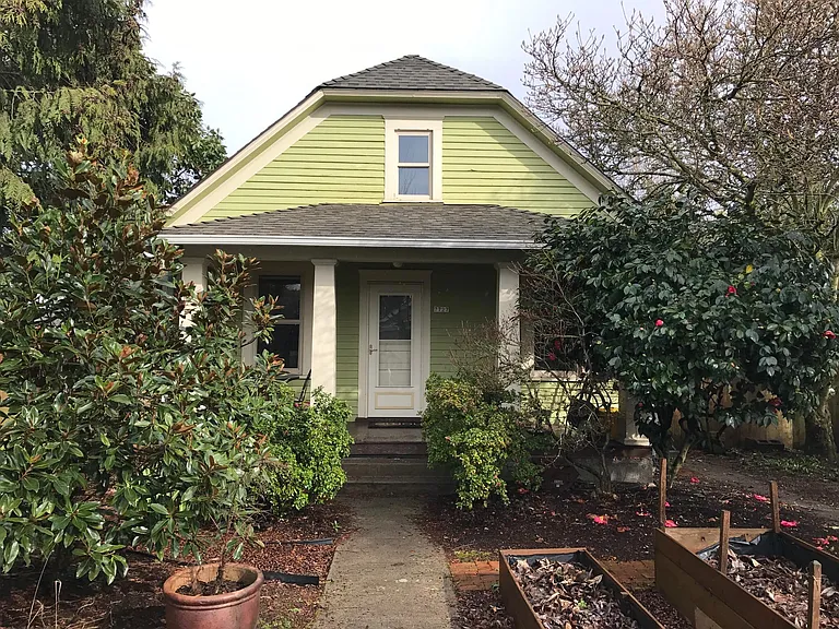 7727 N Princeton St — Photo 1