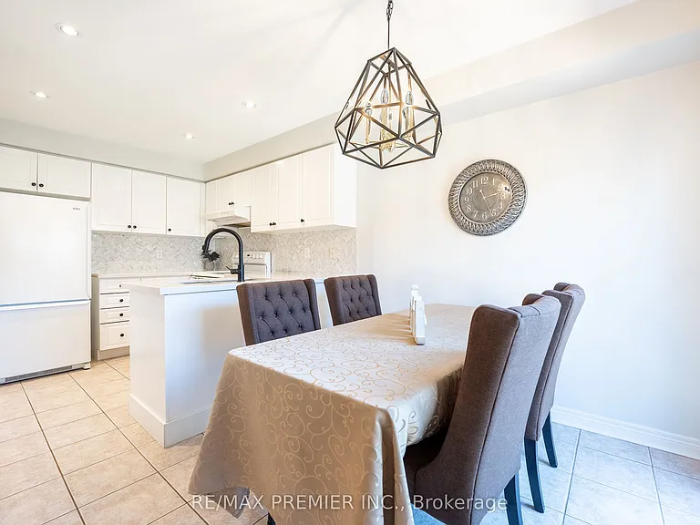 22 Laura Sabrina Dr — Photo 11