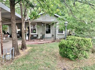 2707 Cliff St, Bryan, TX 77801