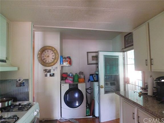 4th image of 32681 Crescent Ave