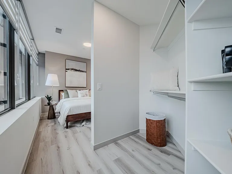 10020 101a Ave NW — Photo 69