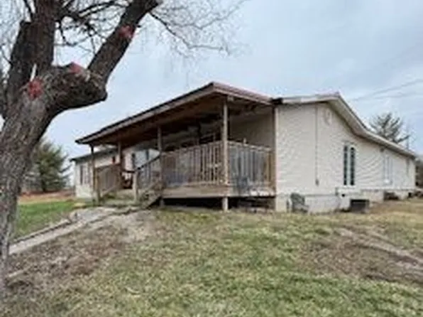 8590 State Route 279, Oak Hill, OH 45656