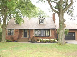 408 Ewing Rd, Youngstown, OH 44512