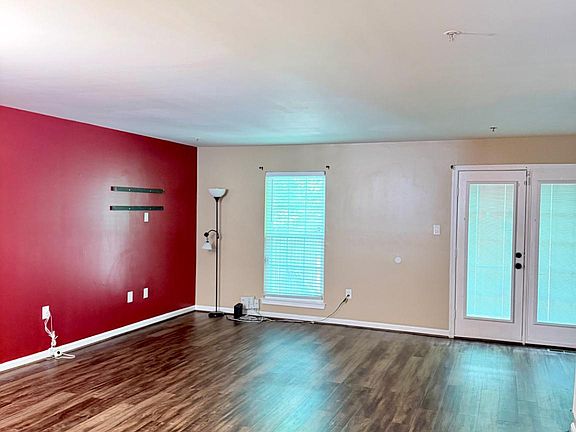5th image of 3410 Little Hill Ln
