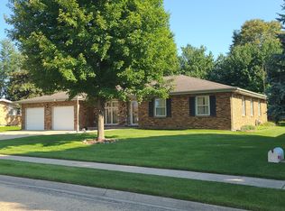 214 Linder Ln, Rochelle, IL 61068