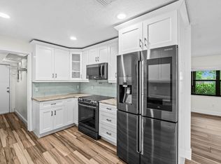 5282 2nd Rd #0, Lake Worth, FL 33467