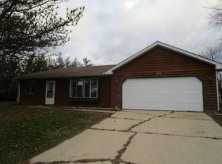1399 Borden Dr, Elgin, IL 60120
