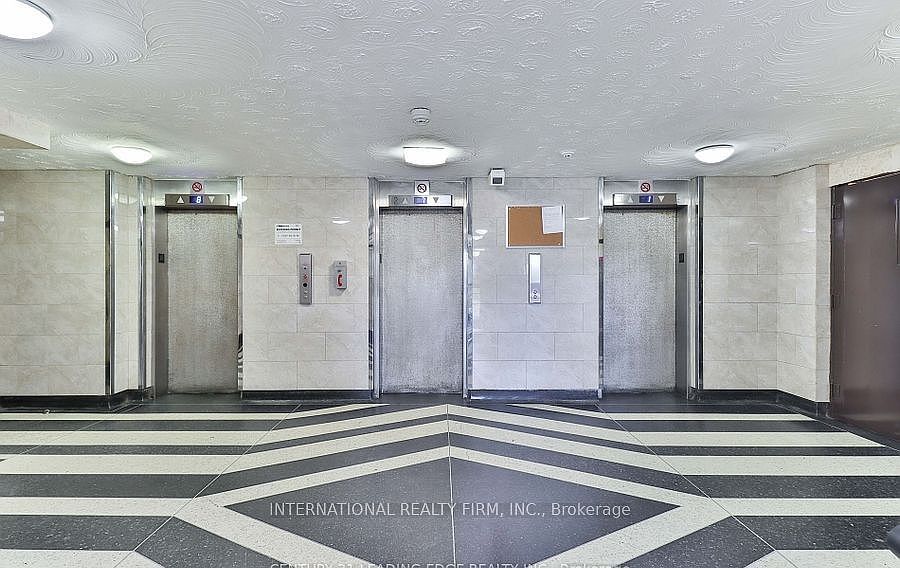 Building Photo 3