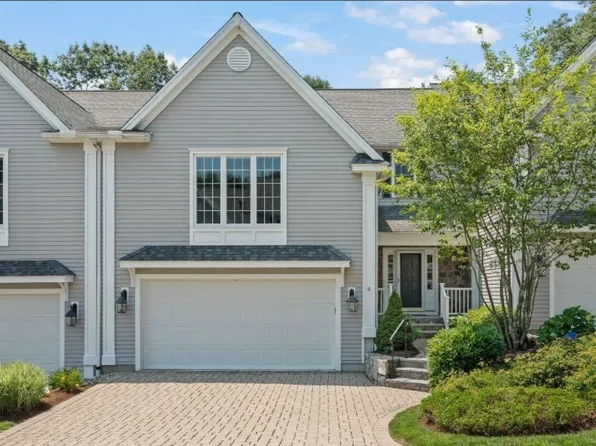 4 Caileigh Ct Unit 4, Andover, MA 01810