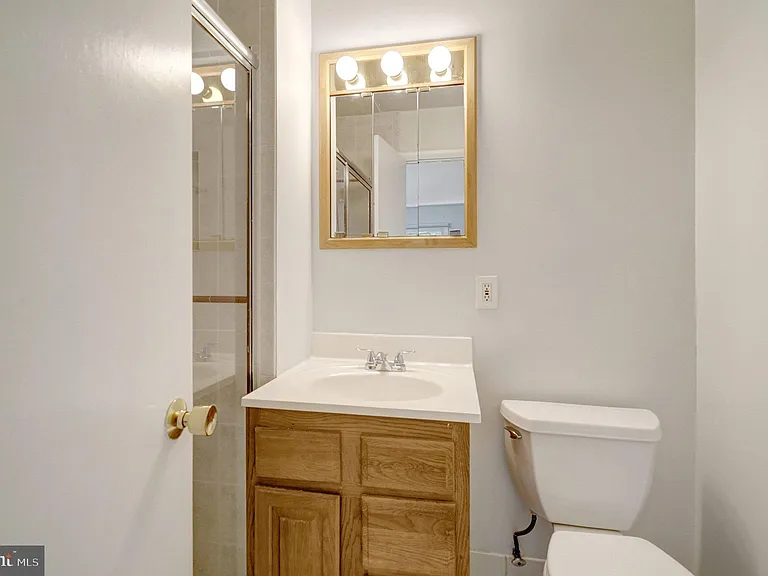 8236 Governors Ct — Photo 17