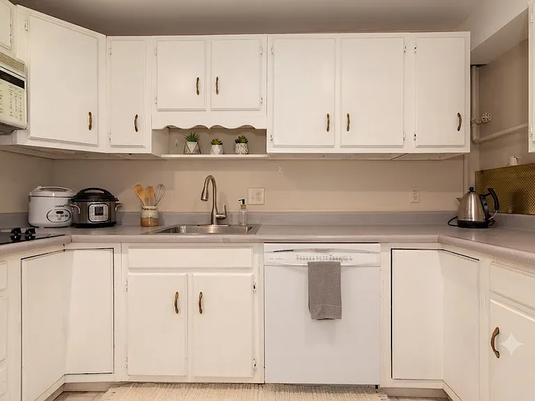 6034 Chesterbrook Rd #B — Photo 27