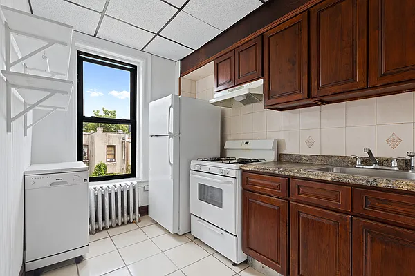 Rented by Corcoran | media 13