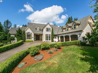 10349 SE Hillside Ct, Happy Valley, OR 97086