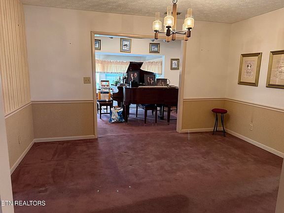 4th image of 217 Madora Dr