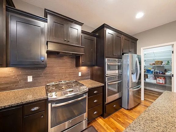4th image of 4584 Bailey Lake Cir