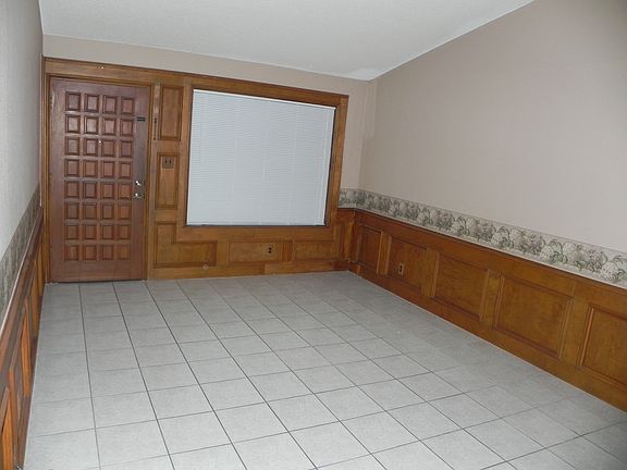 3rd image of 2100 W San Marcelo Blvd