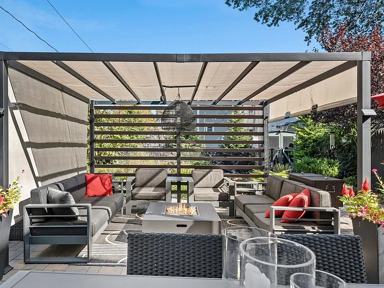76 Condict St #HOUSE — Photo 37