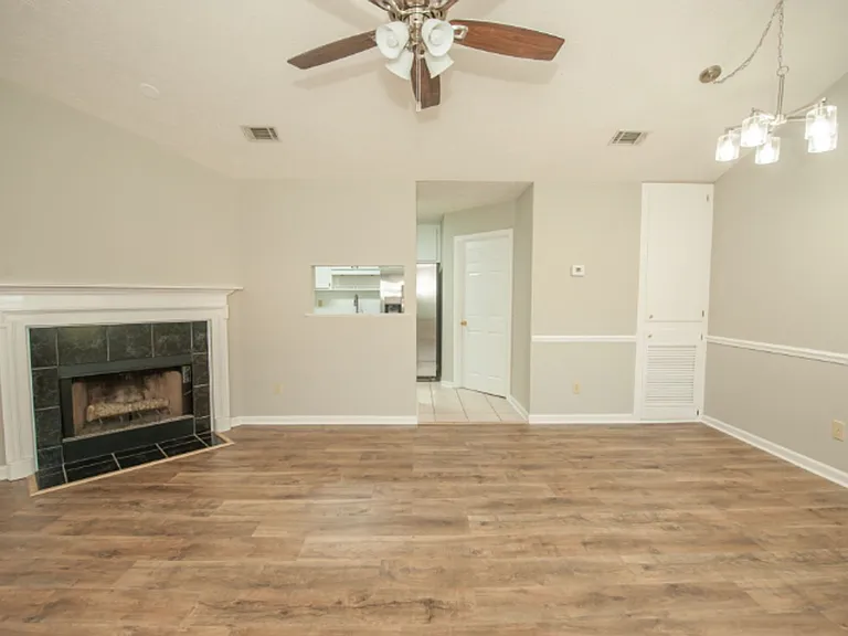 6218 Bell Gables — Photo 18