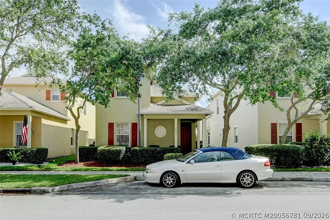 4 bed, 3.5 bath, 1846 sqft, $2,100 — Photo 1
