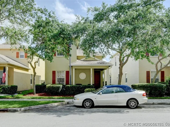 2085 SE Avon Park Dr, Port Saint Lucie, FL 34952