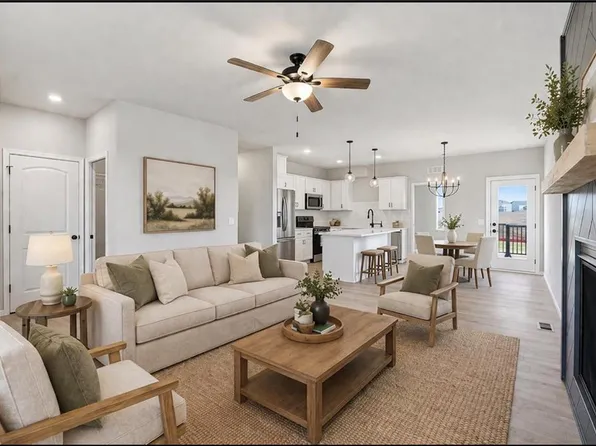 9637 N Colrain Ave, Kansas City, MO 64154