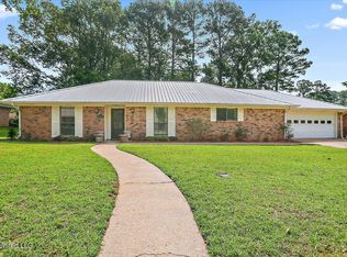 132 Long Meadow Rd, Brandon, MS 39042