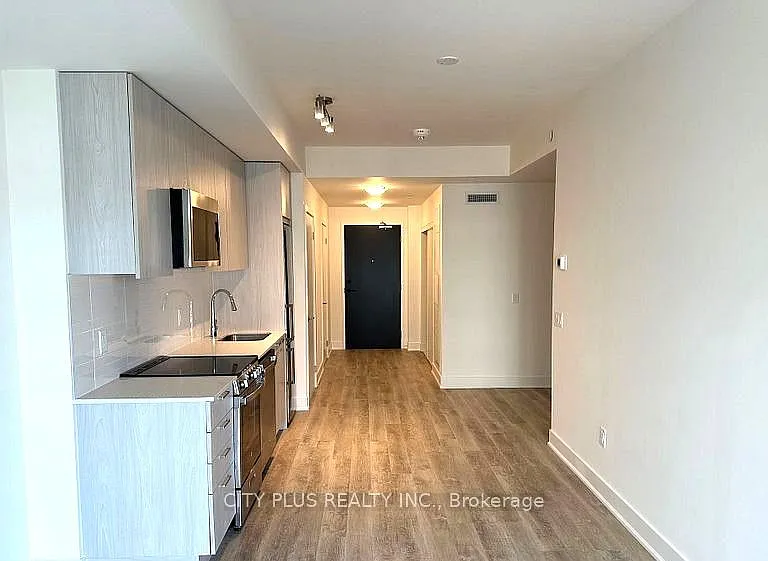 185 Deerfield Rd #601 — Photo 1