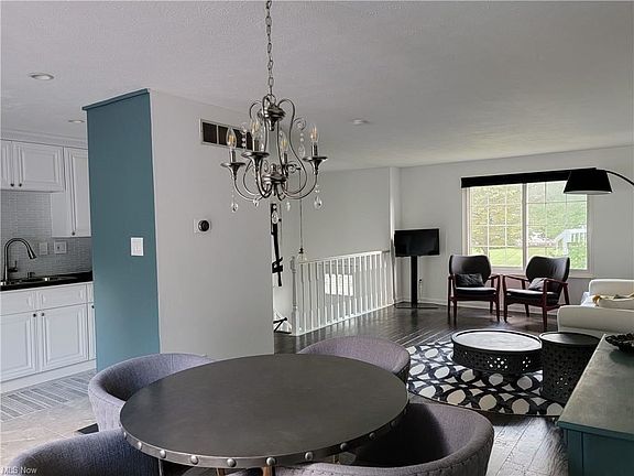 5th image of 10233 Belmeadow Dr