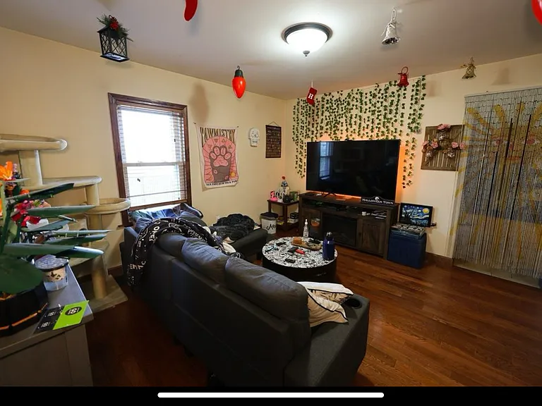 10 Wordsworth St #1 — Photo 3