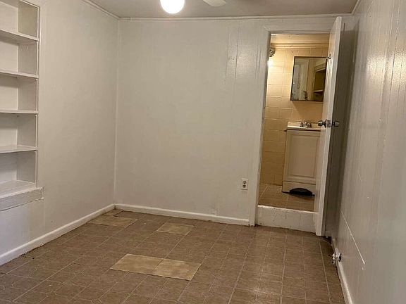 4th image of 2722 Irwin Dr #1