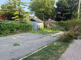 285 Bain Ave #1A, Toronto, ON M4J1B9