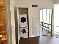 15 Grenville St #2104 — Photo 7