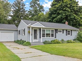 79 Cross Pkwy, Burlington, VT 05408
