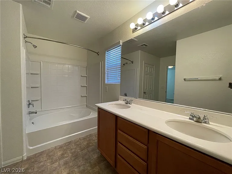 10662 Summerbell St — Photo 16